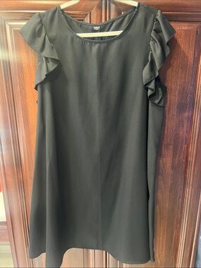 Black Ruffle Sleeve Shift Dress